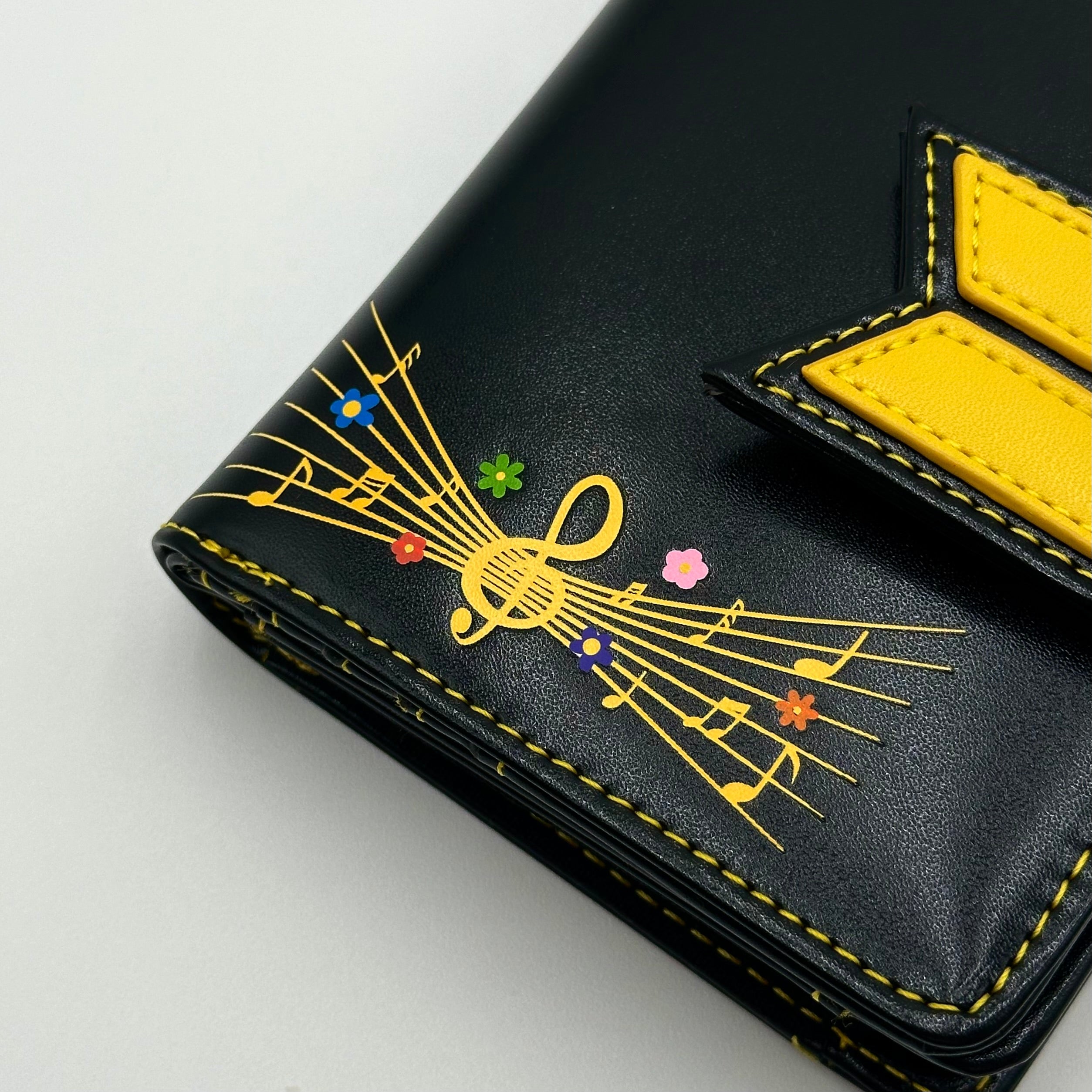 Trivia 起: Just Dance Wallet