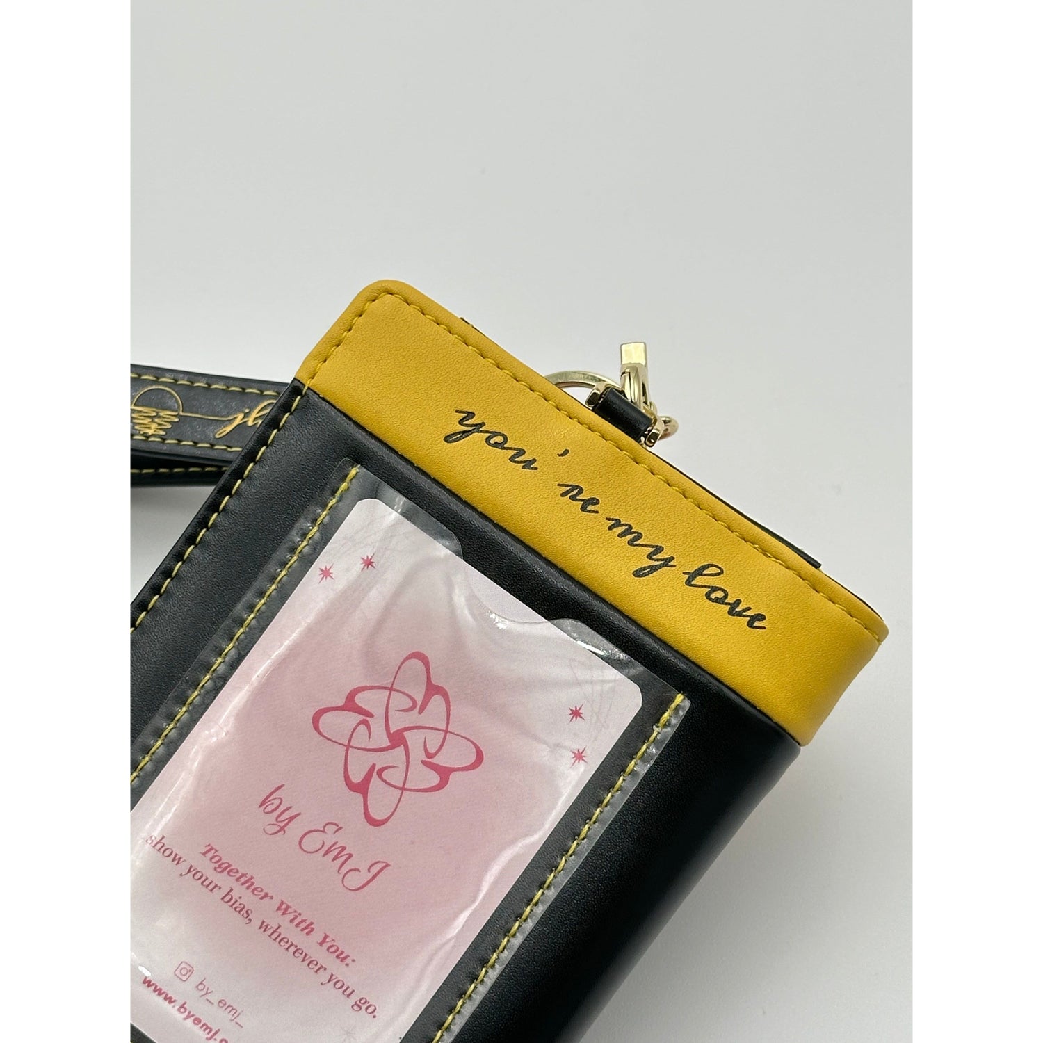 Trivia 起: Just Dance Wallet