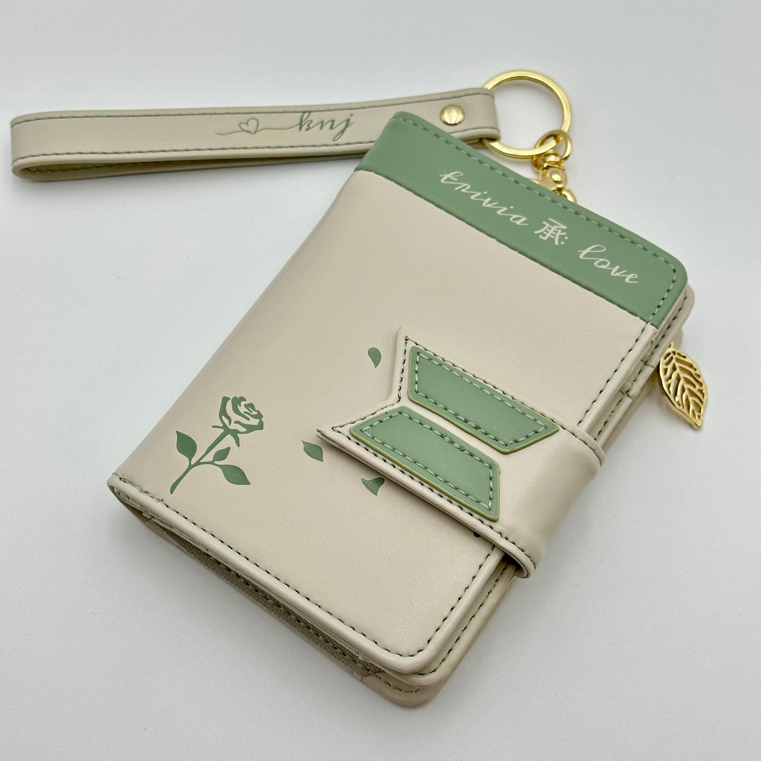 Trivia 承: Love Wallet