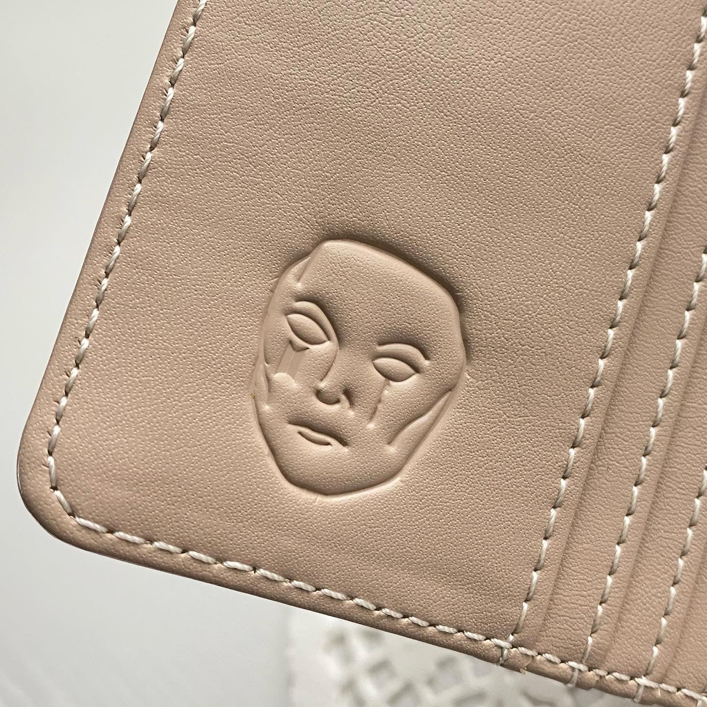 Singularity Wallet / V Wallet